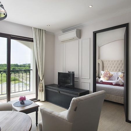 The Symphony Suites Pattaya Jomtien Beach Exterior photo