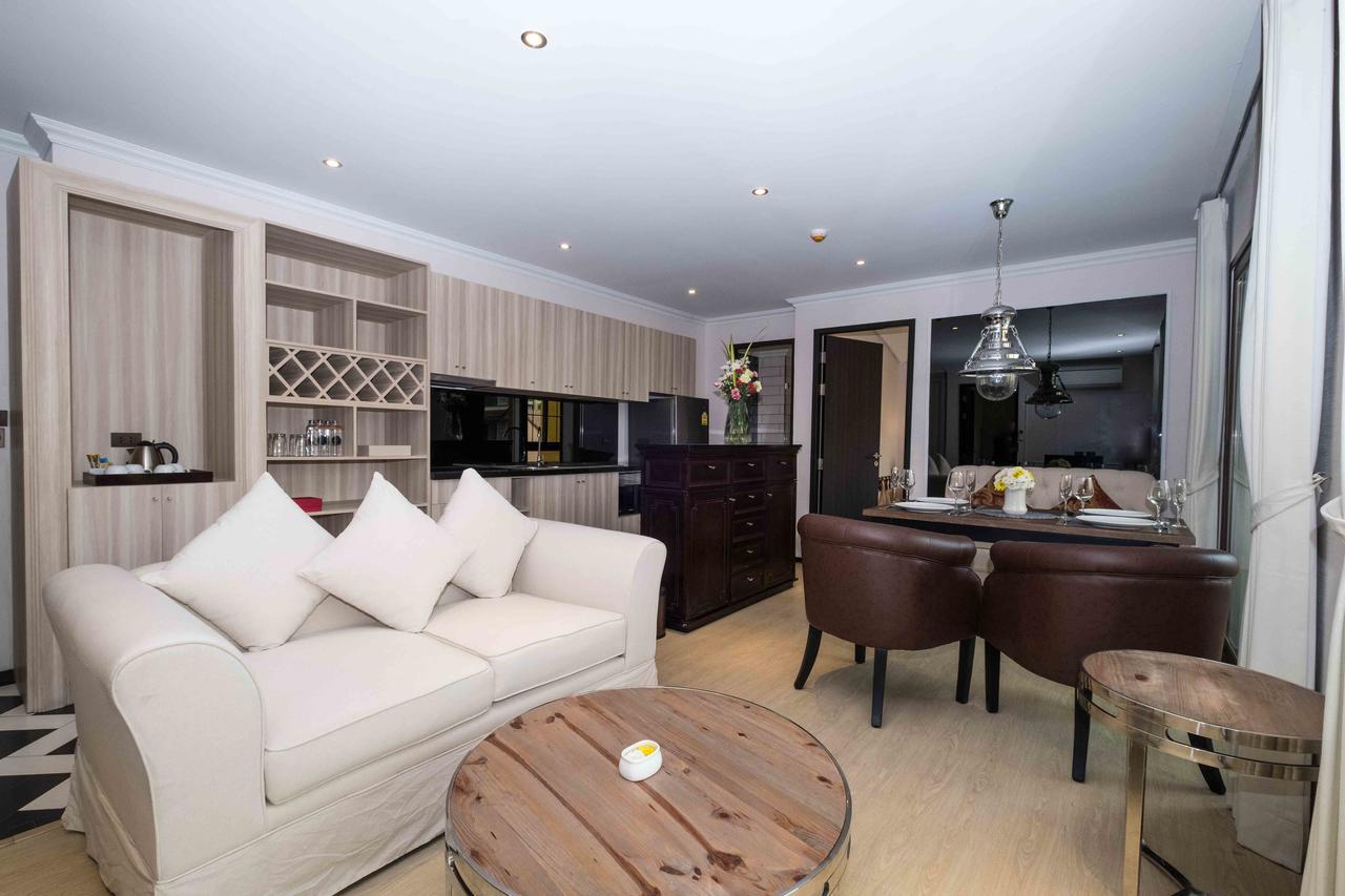 The Symphony Suites Pattaya Jomtien Beach Exterior photo