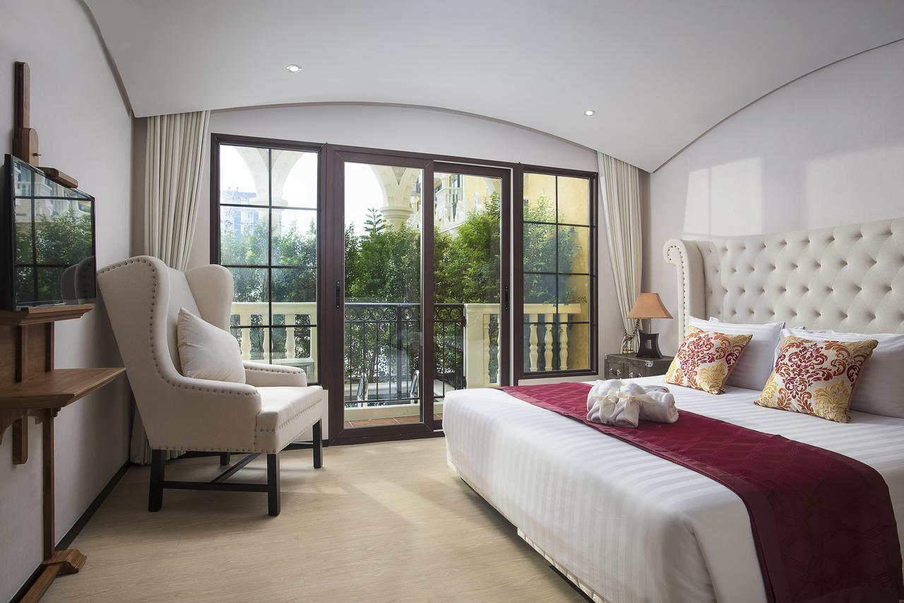The Symphony Suites Pattaya Jomtien Beach Exterior photo